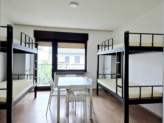 Wohnung zur Miete 1.000 € 2 Zimmer 55 m² Geschoss 1/2 Trnovčica, Gornja Dubrava Zagreb 10000