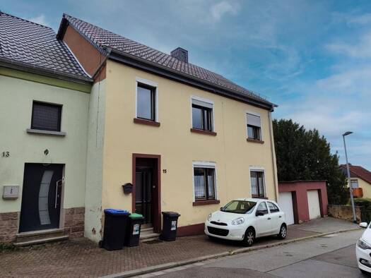 Haus zum Kauf 175.000 € 6 Zimmer 130 m² 685 m² Grundstück frei ab sofort Sulzbach Sulzbach/Saar 66280