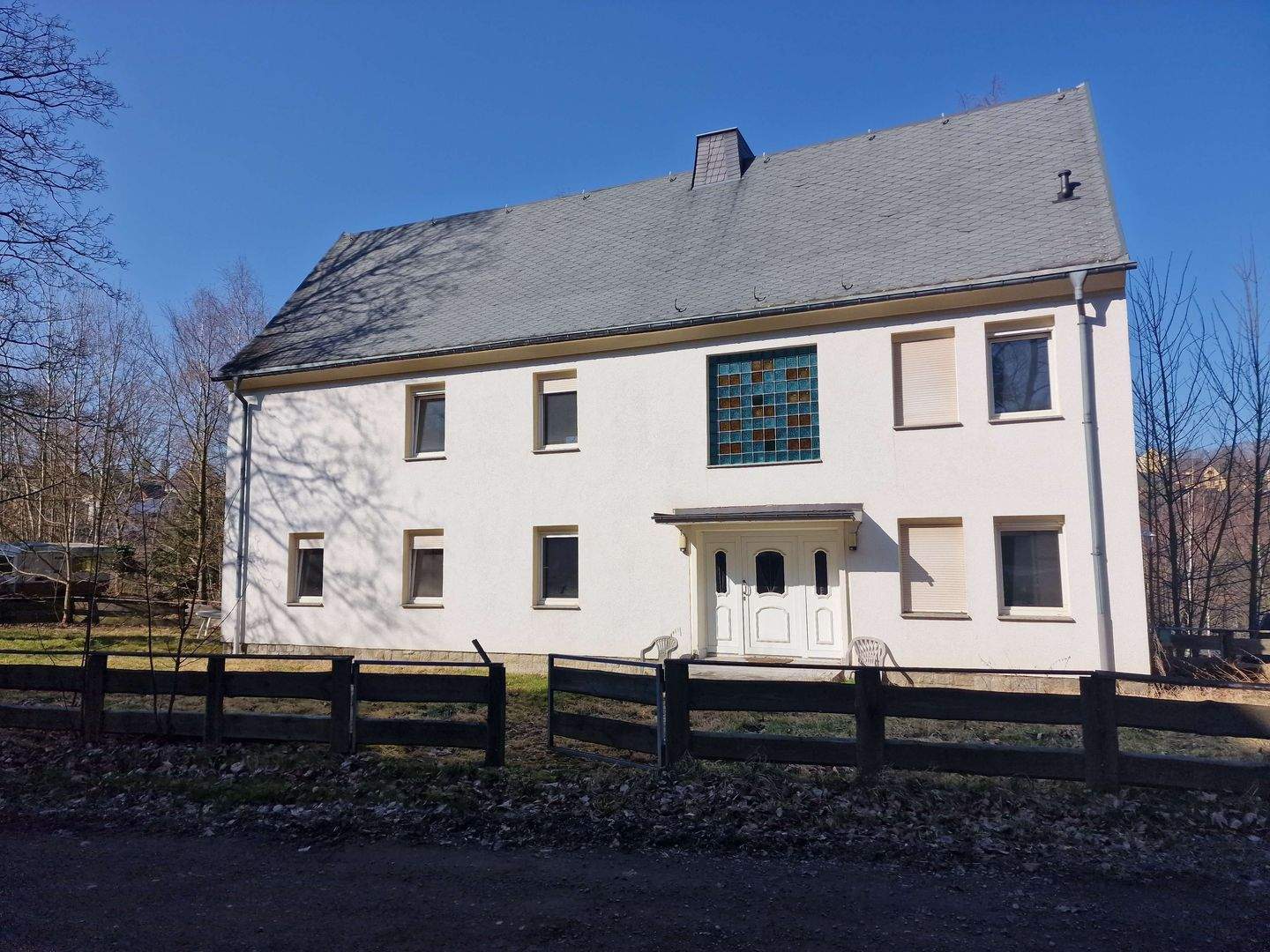 Immobilie in Aue-Bad Schlema - Wohnen und Arbeiten unter einem Dach! Besonderes Objekt in toller Lage! - Bild 1