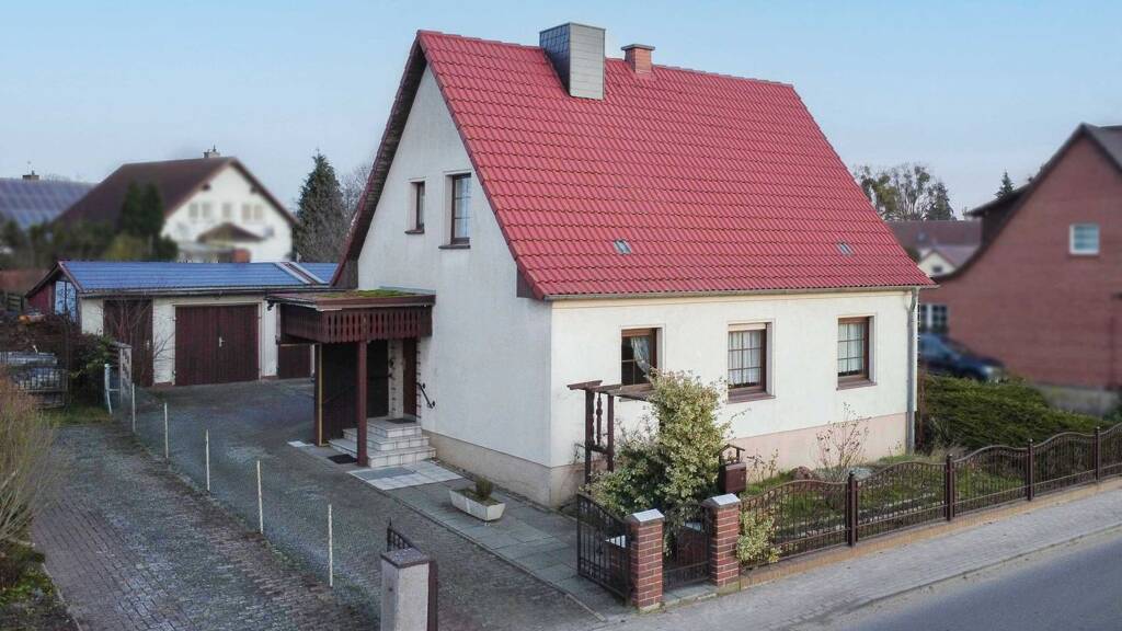 Sonstiges zum Kauf als Kapitalanlage geeignet 188.000 € 4 Zimmer 85 m² 601,2 m² Grundstück Gartz (Oder) 16307