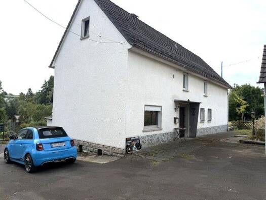 Einfamilienhaus zum Kauf 168.880 € 7 Zimmer 200 m² 1.182 m² Grundstück Sörth 57636