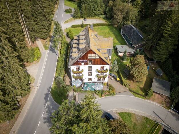 Hotel zum Kauf 949.000 € 28 Zimmer 180 m² Gastrofläche 5.084 m² Grundstück Grünhain Grünhain-Beierfeld OT Waschleithe 08344