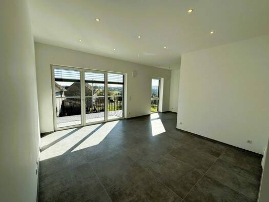 Wohnung zur Miete 1.255 € 3 Zimmer 104,6 m² 2. Geschoss frei ab sofort Rhein-Wied-Str. 5 Oberhonnefeld Oberhonnefeld-Gierend 56587