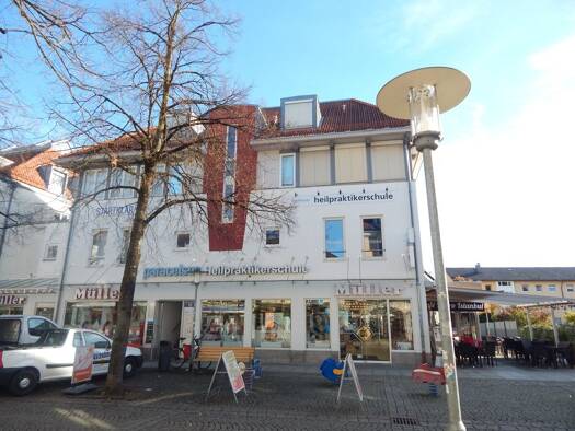 Bürogebäude zur Miete 2.412 € 9 Zimmer 402 m² Bürofläche Hauptstraße 13 Freilassing 83395