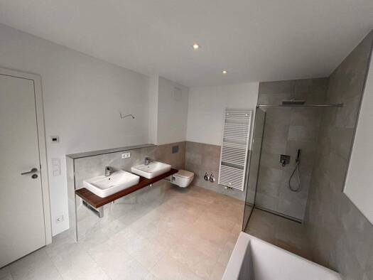 Wohnung zum Kauf - Erstbezug provisionsfrei 1.298.500 € 5 Zimmer 222,5 m² 1. Geschoss frei ab sofort Leutzsch Leipzig 04179