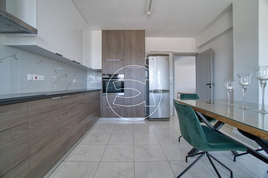 Wohnung zum Kauf 240.000 € 5 Zimmer 174 m²<br/>Wohnfläche Paphos Town