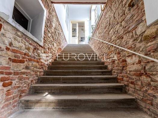 Wohnung zur Miete 950 € 3 Zimmer 110 m² 1. Geschoss Centar Varaždin