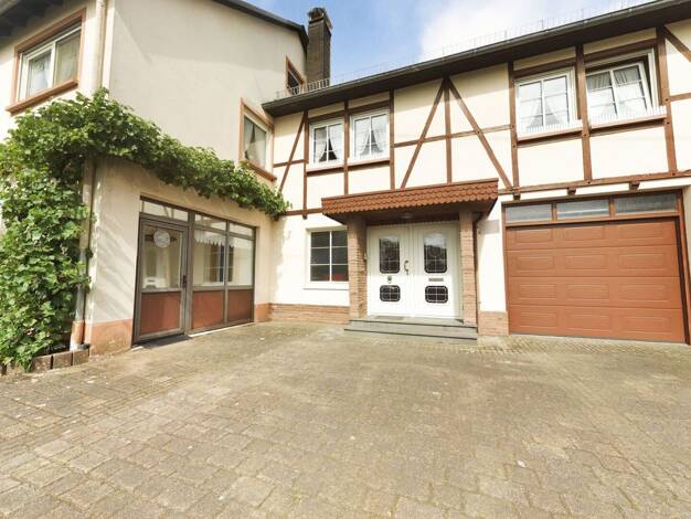 Mehrfamilienhaus zum Kauf 8 Zimmer 239 m² 626 m² Grundstück Gillenfeld 54558