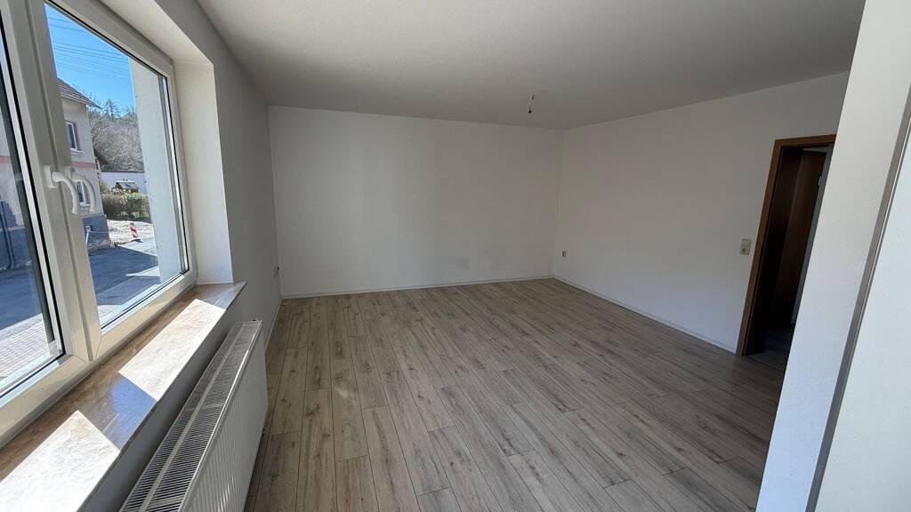 Wohnung zur Miete 315 € 2 Zimmer 52,4 m² 1. Geschoss Weidaer Str. 45 Wünschendorf 07570