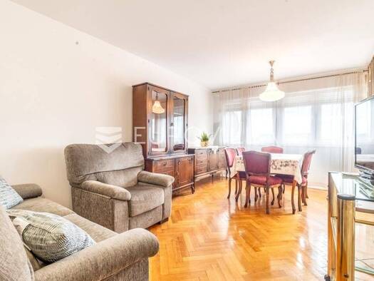Wohnung zur Miete 700 € 1 Zimmer 47 m² 5. Geschoss Labinska Osijek