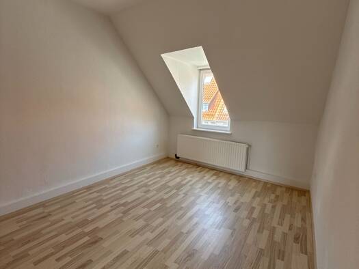 Wohnung zur Miete 1.055 € 4 Zimmer 78 m² 4. Geschoss frei ab 16.10.2025 Vahrenwald Hannover 30163