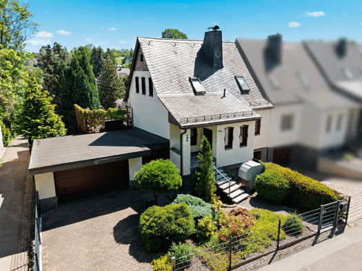 Reihenendhaus zum Kauf 390.000 € 4 Zimmer 141 m² 501 m² Grundstück Ebersdorf Ebersdorf 09131