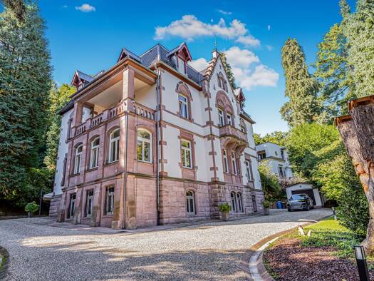 Villa zum Kauf provisionsfrei 3.650.000 € 15 Zimmer 553,5 m² 4.100 m² Grundstück Innenstadt Baden-Baden 76530
