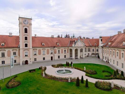 Wohnung zur Miete 1.050 € 3 Zimmer 162,5 m² frei ab sofort Berggasse Steyr Steyr 4400