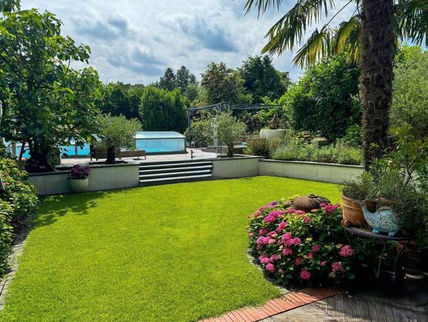 Einfamilienhaus zum Kauf 1.750.000 € 9 Zimmer 390 m² 1.277 m² Grundstück Selikum Neuss 41466