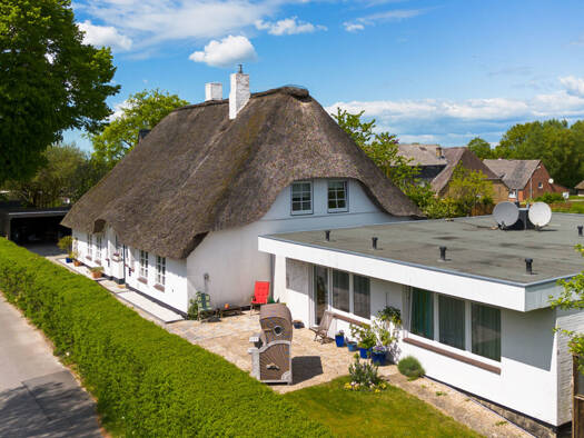 Einfamilienhaus zum Kauf 649.000 € 8 Zimmer 284 m² 1.554 m² Grundstück Norderstapel 25879