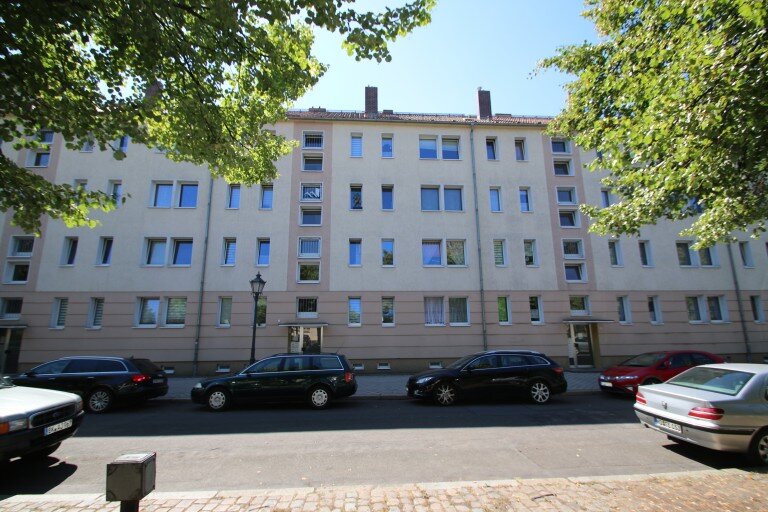 Wohnung zur Miete 255 € 2 Zimmer 46,1 m²<br/>Wohnfläche 3.<br/>Geschoss 01.04.2025<br/>Verfügbarkeit Nicolaiplatz 1a Nicolaiplatz Magdeburg 39124