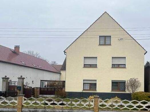 Einfamilienhaus zum Kauf 150.000 € 9 Zimmer 200 m² 1.978 m² Grundstück Frauwalde Großkmehlen 01990