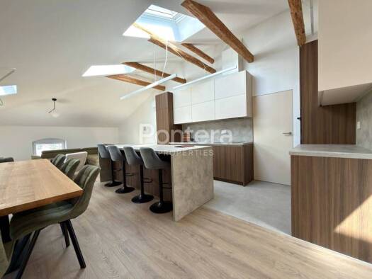 Wohnung zur Miete 1.300 € 4 Zimmer 135 m² 3. Geschoss Bulevard, Rijeka Rijeka