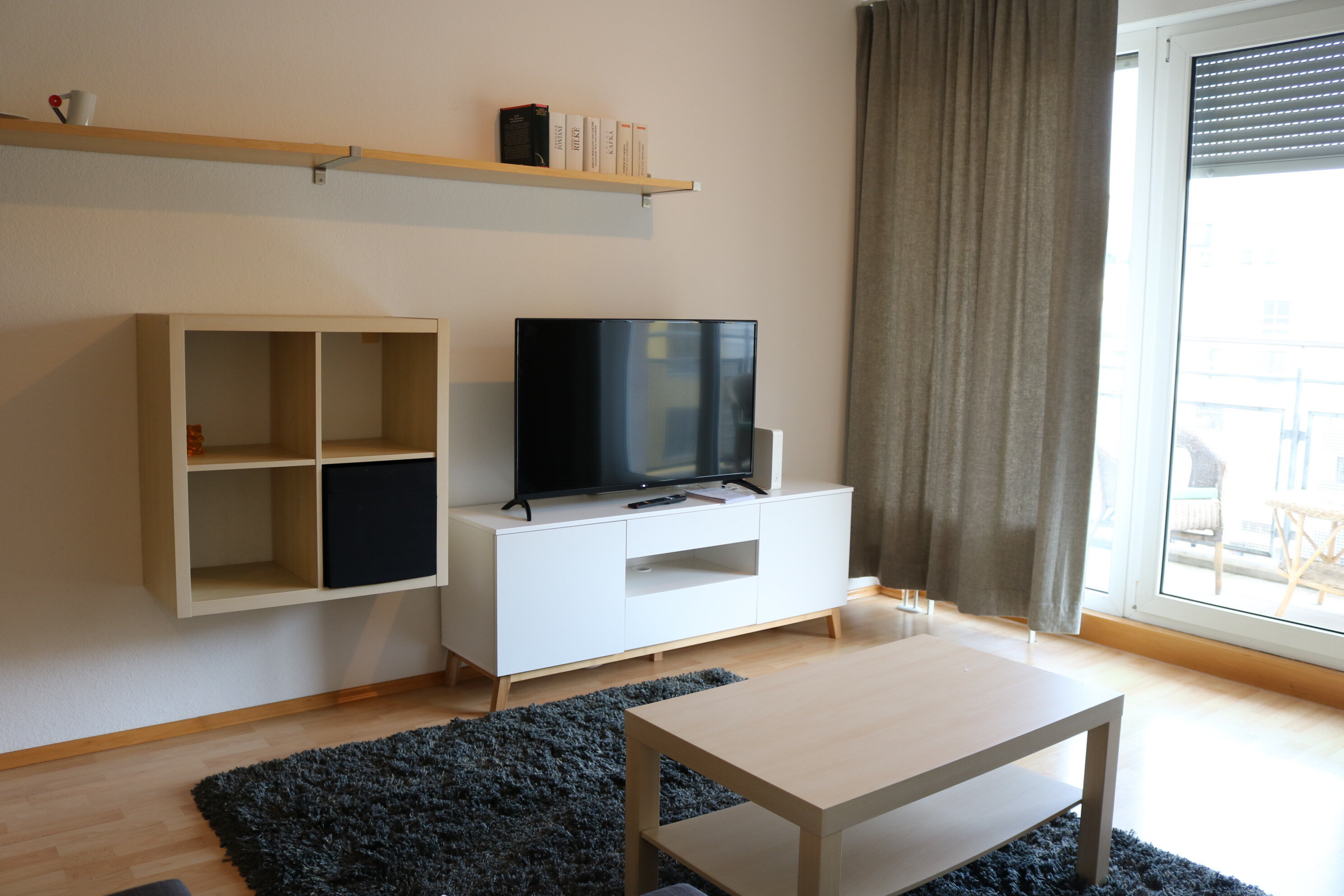 Wohnung zur Miete Wohnen auf Zeit 1.600 € 2 Zimmer 56 m²<br/>Wohnfläche 01.04.2025<br/>Verfügbarkeit Bockenheim Frankfurt am Main 60486