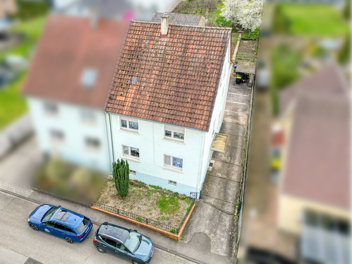 Mehrfamilienhaus zum Kauf 389.000 € 8 Zimmer 148 m²<br/>Wohnfläche 566 m²<br/>Grundstück Eisingen 75239