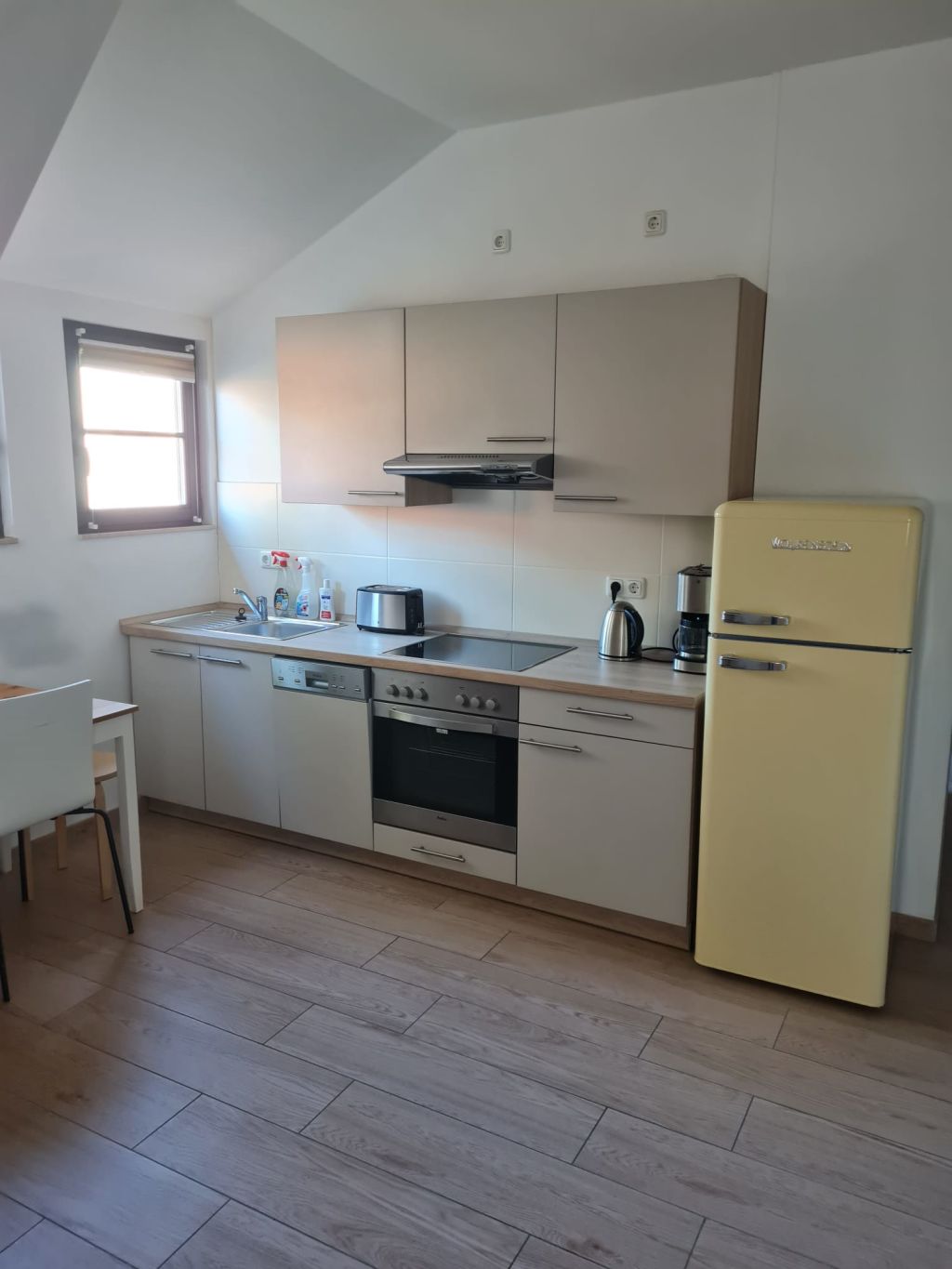 Wohnung zur Miete Wohnen auf Zeit 1.090 € 2 Zimmer 35 m²<br/>Wohnfläche 01.01.2025<br/>Verfügbarkeit Jädekamp Stöcken Hannover 30419