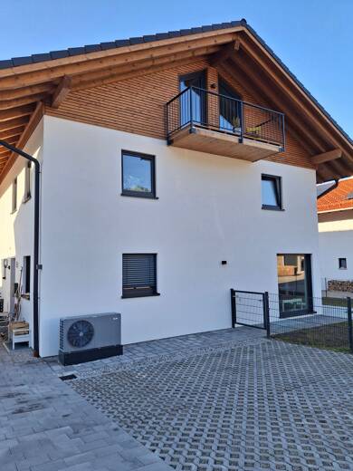 Haus zur Miete 2.600 € 6 Zimmer 148 m² 330 m² Grundstück frei ab 01.08.2025 Bad Heilbrunn Bad Heilbrunn 83670