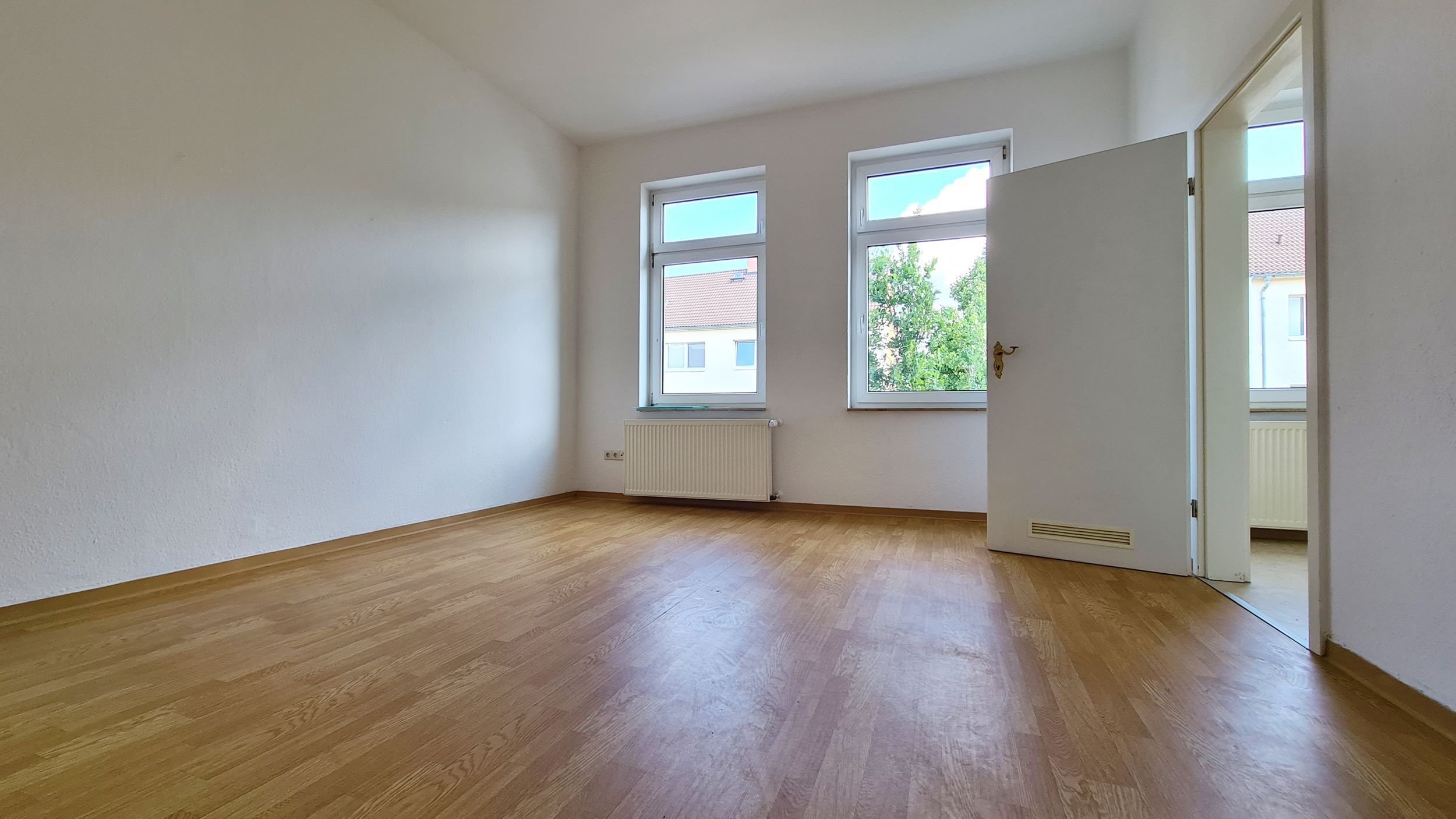 Wohnung zur Miete 295 € 3 Zimmer 54,7 m²<br/>Wohnfläche 2.<br/>Geschoss 01.12.2024<br/>Verfügbarkeit Köthen Köthen 06366