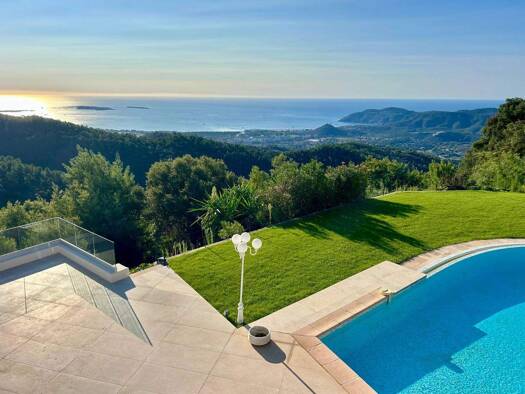 Einfamilienhaus zum Kauf 2.330.000 € 8 Zimmer 350 m² 2.450 m² Grundstück MANDELIEU LA NAPOULE 06210