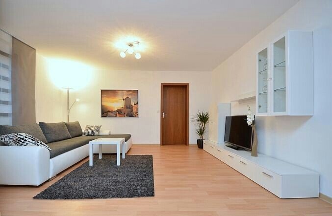 Terrassenwohnung zur Miete 1.090 € 2 Zimmer 60 m²<br/>Wohnfläche EG<br/>Geschoss 01.03.2025<br/>Verfügbarkeit Am Wildwechsel Rohr Stuttgart 70565