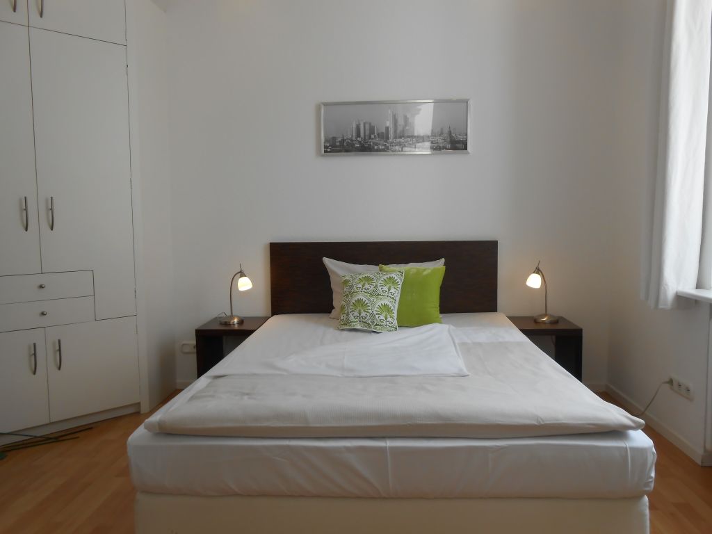 Wohnung zur Miete Wohnen auf Zeit 900 € 1 Zimmer 25 m²<br/>Wohnfläche 01.01.2025<br/>Verfügbarkeit Eiserne Hand Nordend - West Frankfurt am Main 60318