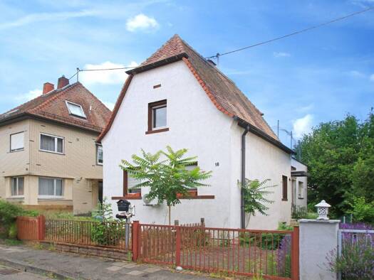 Einfamilienhaus zum Kauf 248.000 € 4 Zimmer 93 m² 475 m² Grundstück Mundenheim Ludwigshafen am Rhein 67067