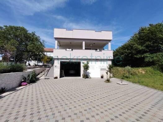 Haus zum Kauf 450.000 € 12 Zimmer 290 m² Polača