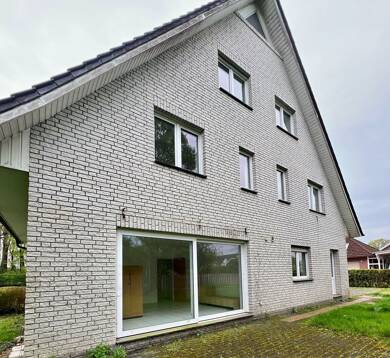 Haus zur Miete 1.200 € 8 Zimmer 179,3 m² frei ab sofort Cappeln Cappeln (Oldenburg) 49692