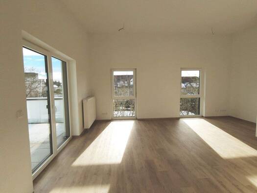 Wohnung zur Miete 810 € 2 Zimmer 76 m² 3. Geschoss frei ab 01.11.2026 Trossingen Trossingen 78647