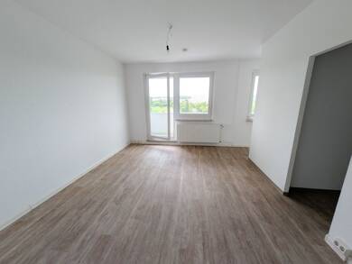 Wohnung zur Miete 175 € 1 Zimmer 36,2 m² 5. Geschoss frei ab sofort Otto-Rothe-Straße 20 Lusan Gera 07549
