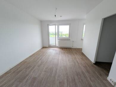 Wohnung zur Miete 175 € 1 Zimmer 36,2 m² 5. Geschoss frei ab sofort Otto-Rothe-Straße 20 Lusan - Brüte 1 Gera 07549