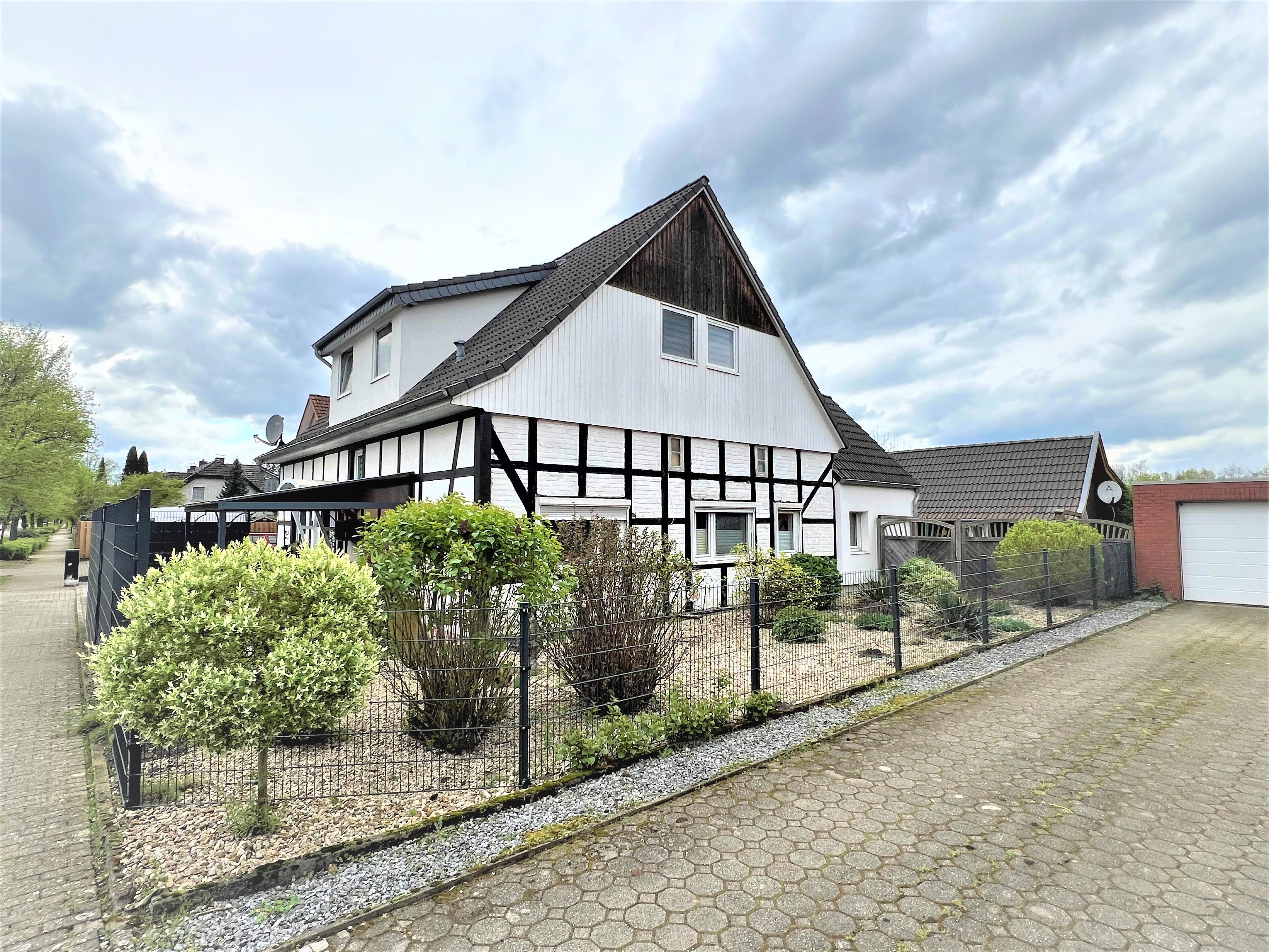 Mehrfamilienhaus zum Kauf 349.000 € 202 m²<br/>Wohnfläche 1.091 m²<br/>Grundstück Ladberger Str. 10 Kattenvenne Lienen 49536