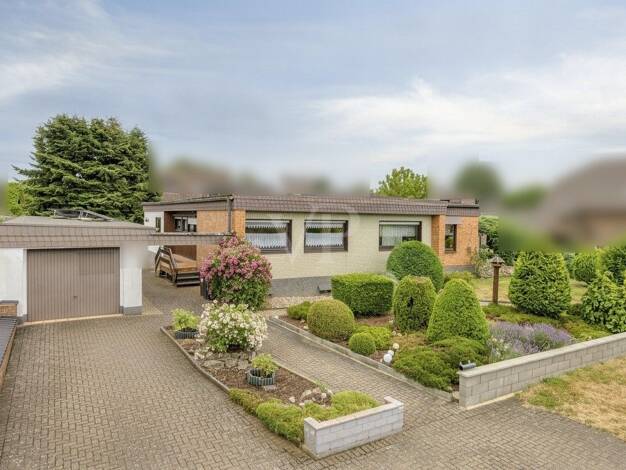 Einfamilienhaus zum Kauf 299.000 € 6 Zimmer 167,8 m² 1.407 m² Grundstück Schwerfen Zülpich 53909