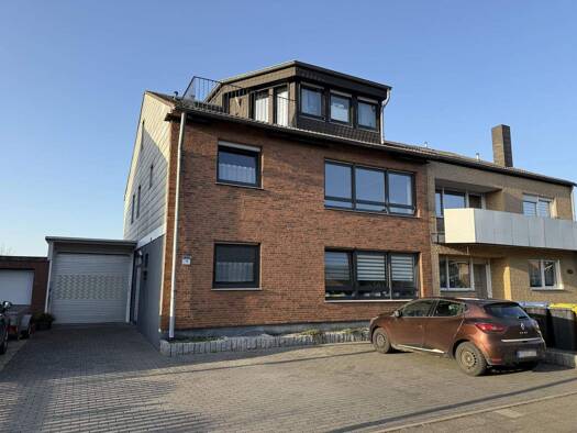 Mehrfamilienhaus zum Kauf 430.000 € 8 Zimmer 248 m² 396 m² Grundstück Huchem-Stammeln Niederzier 52382