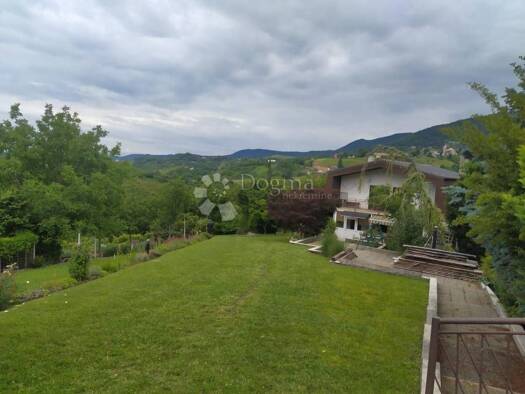 Haus zum Kauf 4 Zimmer 254 m² Vlaskovec, Jastrebarsko - Okolica Jastrebarsko