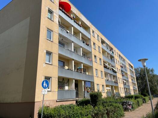 Wohnung zur Miete 355 € 4 Zimmer 70,2 m² 4. Geschoss frei ab sofort Thomas-Müntzer-Straße 27 Perleberg 19348