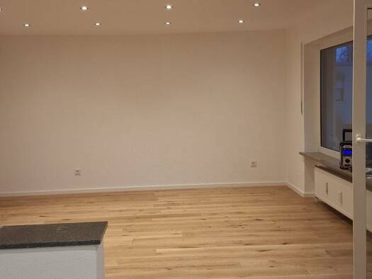 Wohnung zur Miete 1.600 € 4 Zimmer 100 m² Geschoss 1/1 frei ab sofort Aising Rosenheim 83026