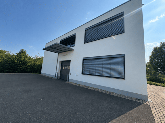 Büro-/Lagergebäude zur Miete provisionsfrei 9 Zimmer 550 m² Bürofläche teilbar von 230 m² bis 230 m² Athenstraße 5 Schweinfurt-Süd Schweinfurt 97424