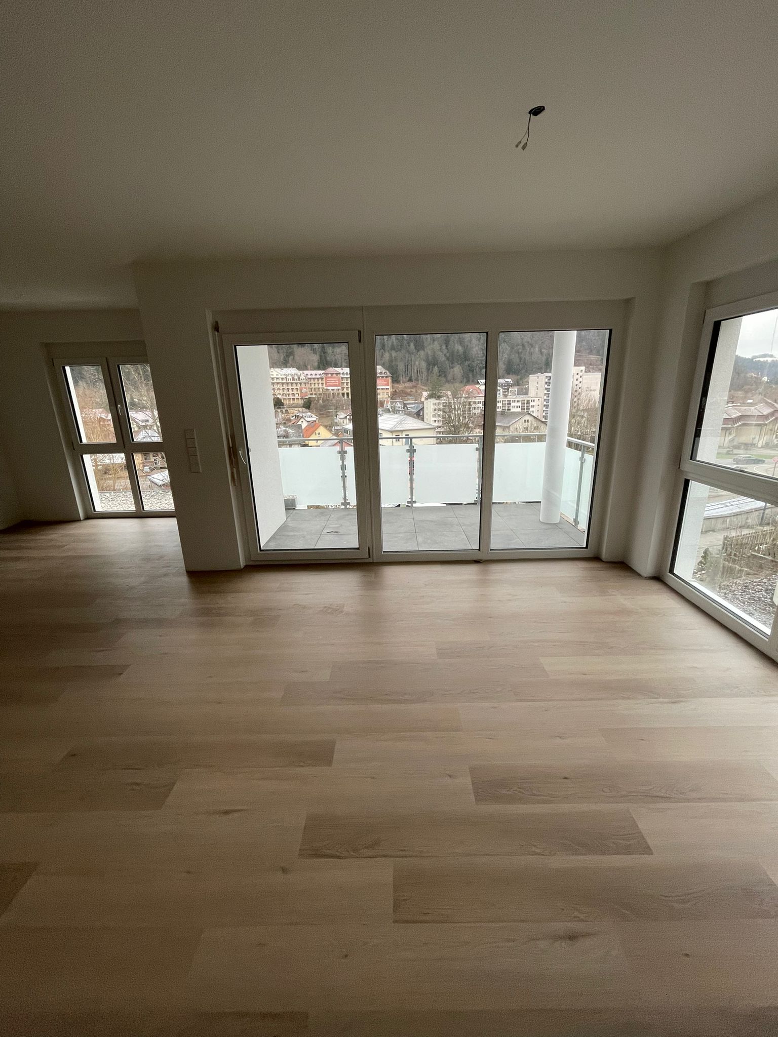 Wohnung zur Miete 1.230 € 4,5 Zimmer 101 m²<br/>Wohnfläche 01.01.2025<br/>Verfügbarkeit Meierhofweg 9 St Blasien St. Blasien 79837