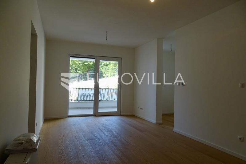 Wohnung zum Kauf 310.000 € 3 Zimmer 105 m²<br/>Wohnfläche Paveki 51221