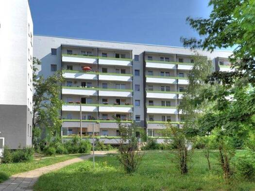 Wohnung zur Miete 241 € 1 Zimmer 34,4 m² 6. Geschoss frei ab 16.02.2026 Uranusstraße 42 Trotha Halle 06118