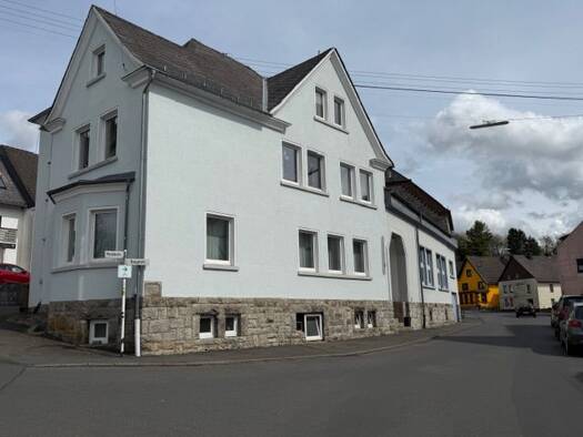 Haus zum Kauf 198.880 € 9 Zimmer 140 m² 505 m² Grundstück Wölferlingen 56244