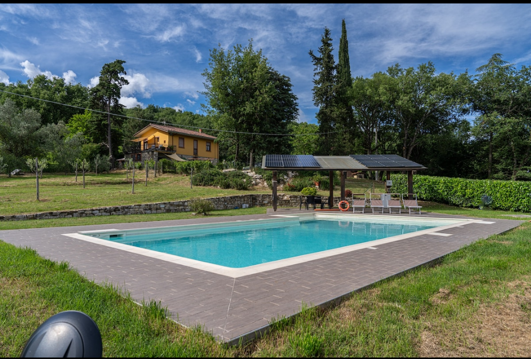 Villa zur Miete provisionsfrei 2.000 € 5 Zimmer 230 m²<br/>Wohnfläche 1.000 m²<br/>Grundstück ab sofort<br/>Verfügbarkeit Ortelli 59 Bibbiano Capolona  52010