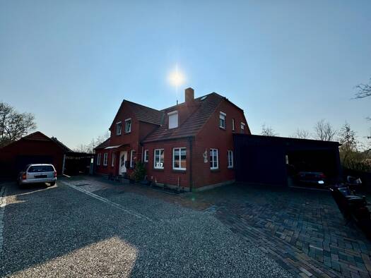 Mehrfamilienhaus zum Kauf 595.000 € 9 Zimmer 240 m² 1.114 m² Grundstück Garding 25836